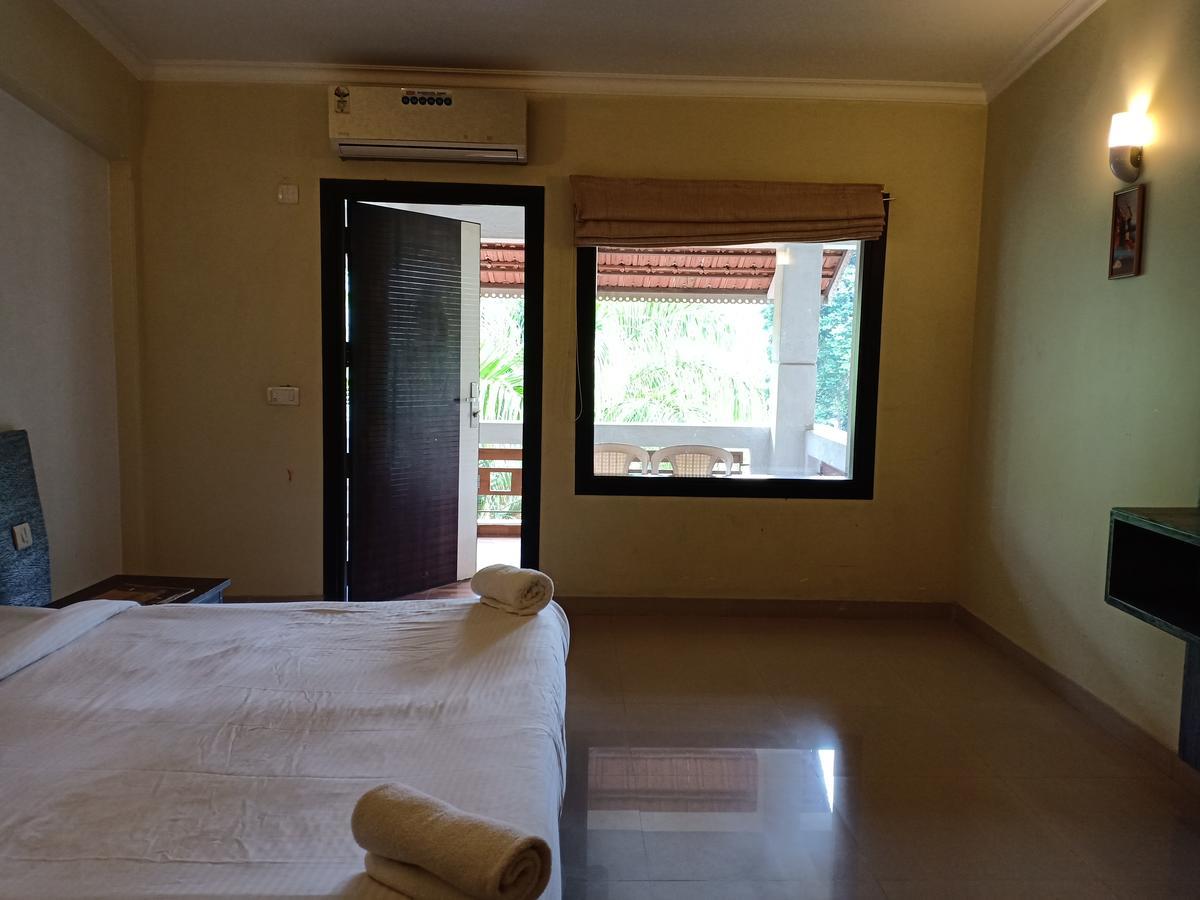 Mystica Resort Lonavala Phòng bức ảnh